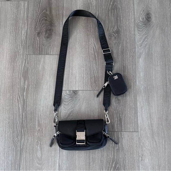 Steve Madden Bmove Utility Crossbody Bag - Picture 1 of 10